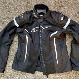 Womens Alpinestar motorcycle riding jacket with elbow and back padding
